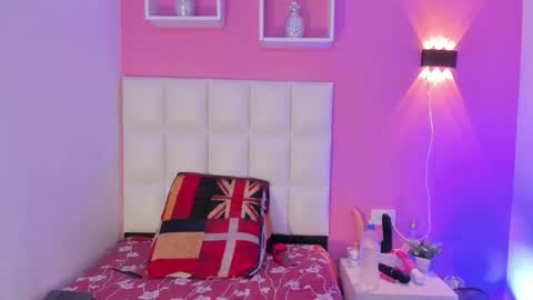 Ana online show from October 29, 8:00 pm