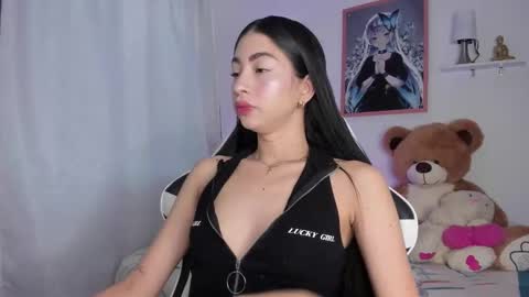 Snapshot of alannah__ chatting on February 6, 11:42 am online show from February 6, 11:42 am