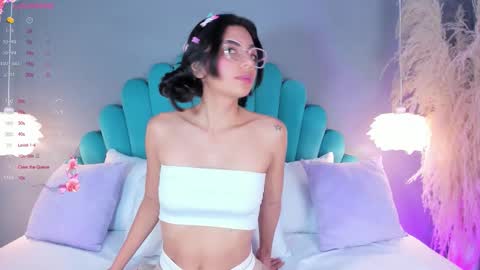 Alassia Hocthner online show from October 7, 12:09 pm