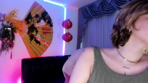 albaandthayron online show from March 6, 12:09 pm