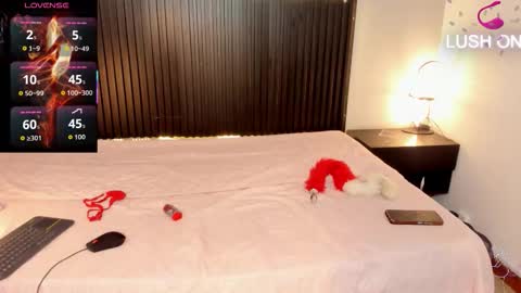 aleja__slav3 online show from November 20, 8:54 pm