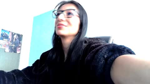 Alejandra online show from December 16, 8:09 am