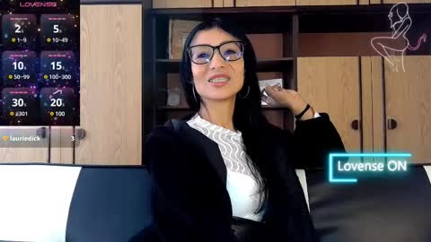 Alejandra online show from February 10, 9:04 am