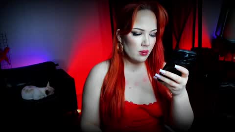 Snapshot of aleksafoxy chatting on February 8, 1:54 am Aleksa online show from February 8, 1:54 am
