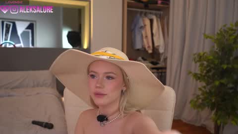 Lexi online show from March 2, 3:28 am