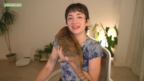 Ale online show from April 12, 11:17 pm