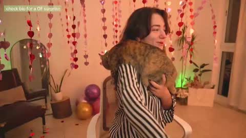 Snapshot of alemaniababe chatting on February 14, 11:42 pm Ale online show from February 14, 11:42 pm