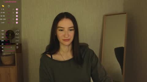 Alena online show from April 17, 5:37 pm