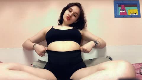 Nora online show from April 10, 5:52 pm