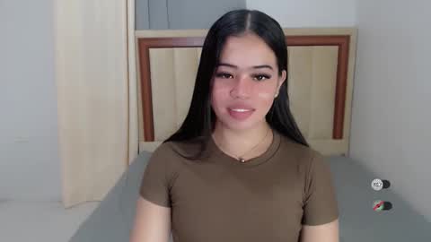 Snapshot of alesha_vibe_me chatting on October 8, 12:31 pm alesha_vibe_me online show from October 8, 12:31 pm