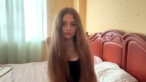 Anna online show from June 8, 3:24 pm