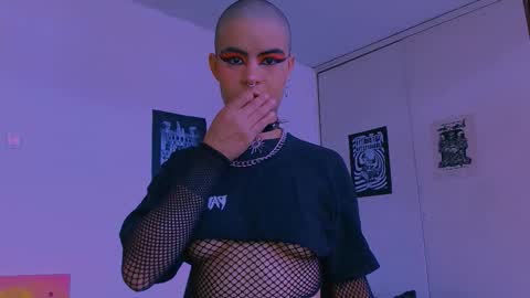 Alex online show from February 4, 7:06 pm