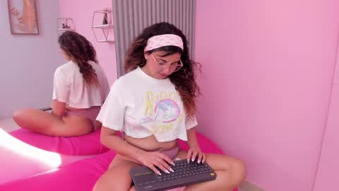 A L E X A   online show from April 11, 10:41 am