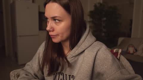 Snapshot of alexa_feels chatting on October 5, 4:23 pm Little Duck homie online show from October 5, 4:23 pm