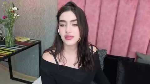 Alexa Thaylor online show from February 25, 8:07 pm