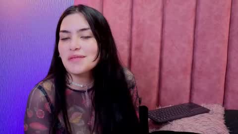 Alexa Thaylor online show from December 18, 3:17 pm