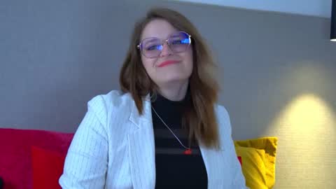 AlexaAvery online show from July 2, 6:19 am