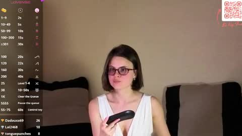 Alexa Lurexx online show from April 12, 3:15 pm