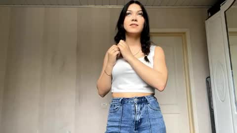 Emila online show from April 13, 1:34 pm