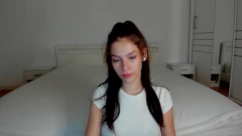 Snapshot of alexisyourdream chatting on October 20, 4:10 pm Alex online show from October 20, 4:10 pm