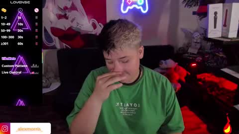 M O R R I S online show from November 6, 5:57 am