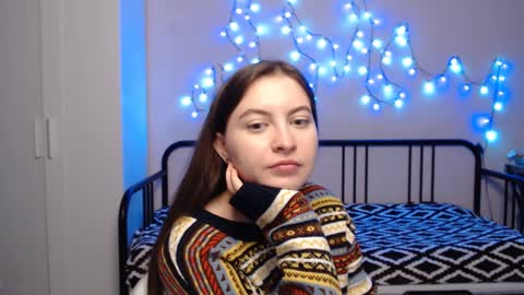 Alice online show from December 7, 4:36 pm