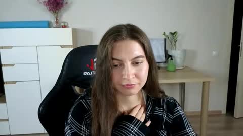 Alice online show from October 4, 8:13 pm