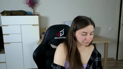 Alice online show from September 10, 6:52 pm