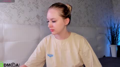 Alice online show from October 12, 10:45 pm