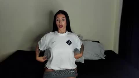 Manuela online show from September 26, 8:45 am