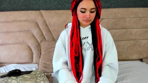 alice foxred online show from March 27, 1:45 pm