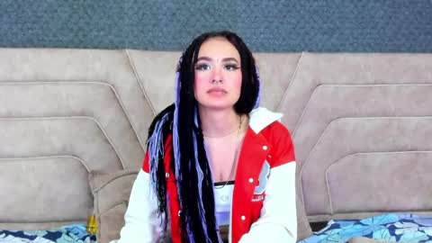 alice foxred online show from April 2, 7:55 pm