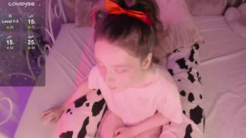 Alice online show from April 9, 2:25 am