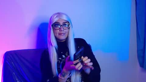      online show from January 15, 4:07 am