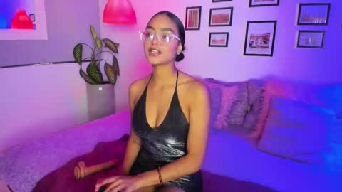 alice_simmons online show from October 28, 1:28 pm