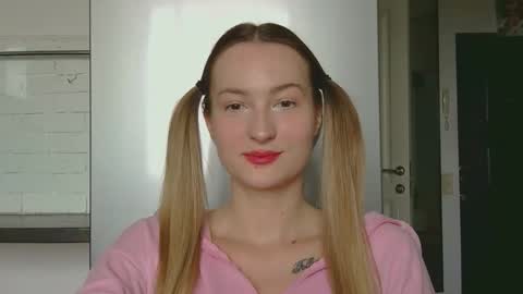 Alice online show from September 24, 8:46 am