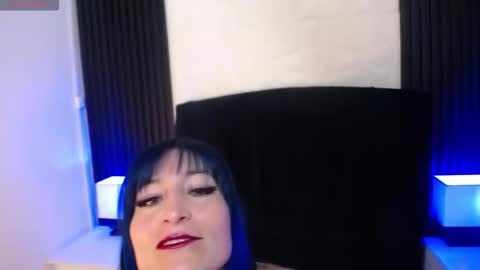 Alice online show from October 13, 5:37 pm