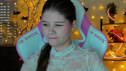 Alice online show from November 1, 9:08 pm