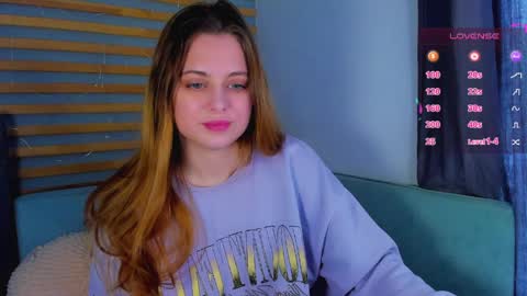 Alice online show from April 9, 4:37 am