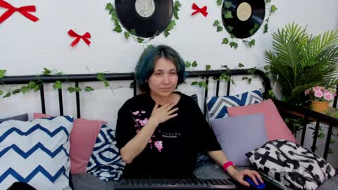 AliceBalm online show from June 3, 3:06 pm