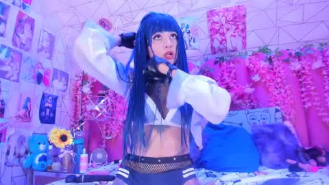     online show from April 2, 9:12 pm