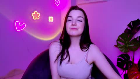 alicechanell online show from March 22, 8:20 am