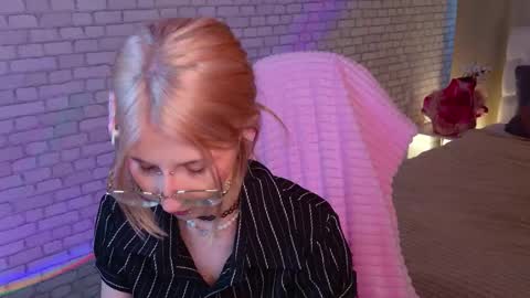 alice online show from February 21, 1:34 pm