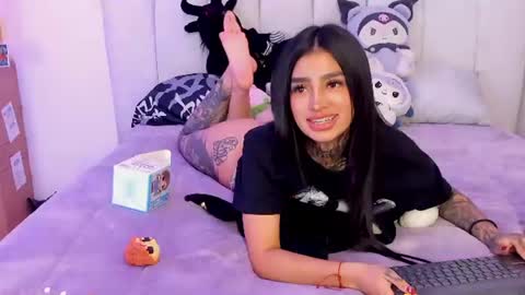 Alice  online show from June 11, 2:11 am