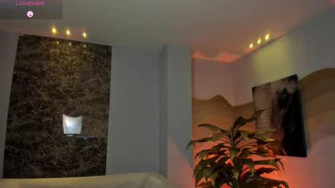 Alice online show from March 18, 9:20 pm