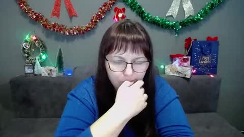 AliceInks online show from December 19, 8:06 am