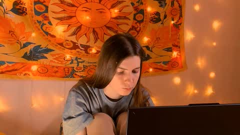 Alice online show from February 15, 5:54 am