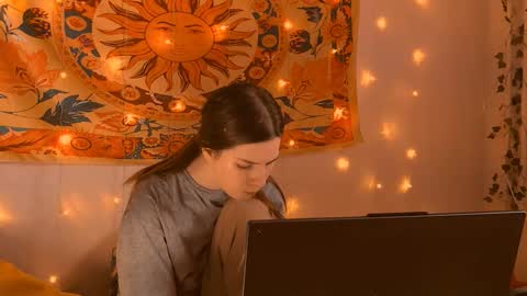 Alice online show from February 15, 7:51 am