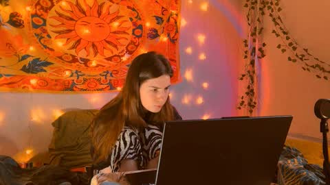 Alice online show from February 11, 5:31 am