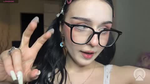 Alice loves chips online show from April 23, 7:38 pm